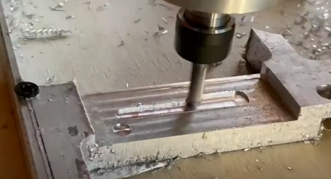 cnc autocostruita in ferro test alluminio